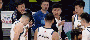 裁判抢戏！宁波总经理和主帅先后遭逐 四川5罚4中后还有球权