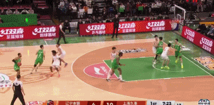 一飞冲天！上海抢断反击 古德温抛传助攻张镇麟空接暴扣打停辽宁