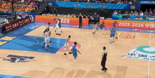 喜剧效果！马帝昂高难度打进并造成犯规 但加罚出现三不沾