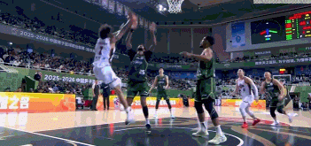 很不满！钟诚抱怨所罗门犯规没吹 怒喷裁判被吹技犯