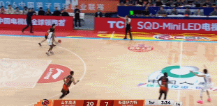 突然拉开！陶汉林篮下吃饼双手暴扣 山东11-0领先新疆15分