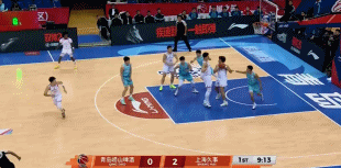 上来就表演！古德温反击直接抛传 张镇麟起飞空接双手暴扣！