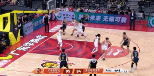 毫不手软！陈家政外线开炮连中三分 帮助广东占据场上主动