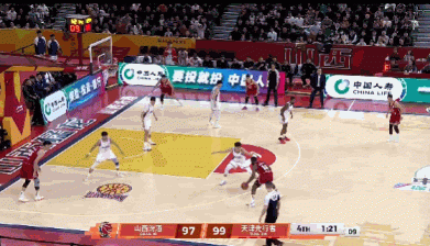 决战最后一分钟！焦海龙关键前场板补篮扳平比分