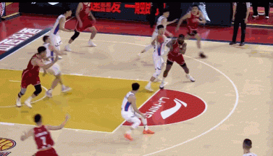打回来了！奈特里突外投带领山西10-0追到仅差2分