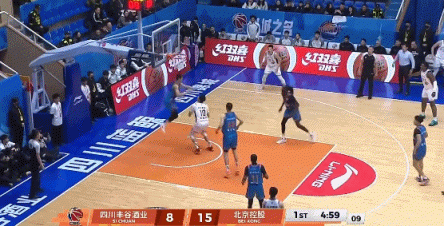 上来先来一波!邹雨宸篮下强起打成2+1 北控一波13-0领先四川10分 上来先来一波!邹雨宸篮下强起打成2+1 北控一波13-0领先四川10分