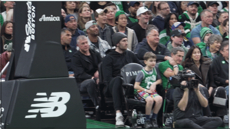 明天正面对决！科内特现身场边观战老东家凯尔特人