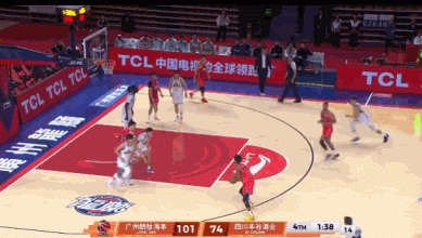 圆满了!彰华非外线命中三分球&职业生涯首个进球 全场欢呼 圆满了!彰华非外线命中三分球&职业生涯首个进球 全场欢呼