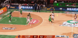 无敌了！奎因又是连中三分球打停辽宁 个人8中8砍20分