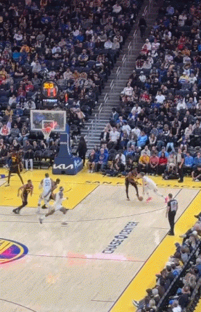 终于止住颓势！希尔德空切击地分底角 巴特勒拔起三分命中！