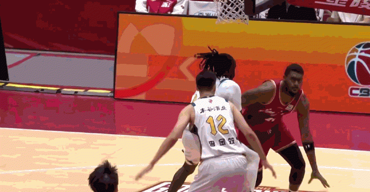 手感火热！约克开场4中4独得11分打停四川