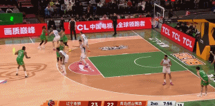 火力全开！威尔斯撤步三分命中还要加罚 独得14分超辽宁全队一半