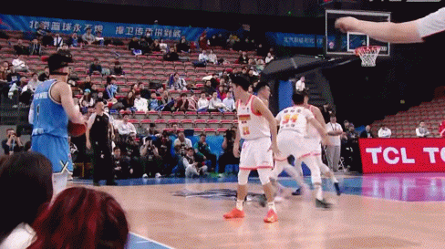 关键时刻不手软！杰曼连续强解飚进2记三分 分差缩小至3分！