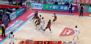 经典三线快攻！珀塞尔空切接球抛传 克里斯跟进空接双手暴扣！