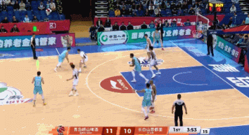 闪转腾挪！王睿泽转身抹过防守拉杆上篮打成2+1