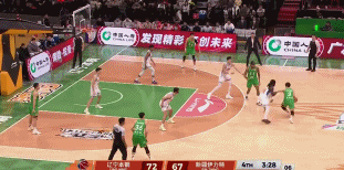 就差了一点！李晓旭不沉球极限三分命中 可惜超时