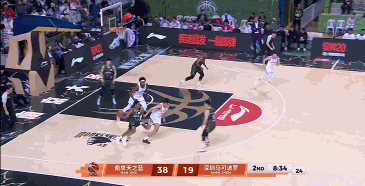 火力压制！同曦多点开花打出13-2攻击波 一举将优势扩大到21分