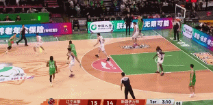 进攻略显混乱！辽宁首节末连着出现两次24秒违例
