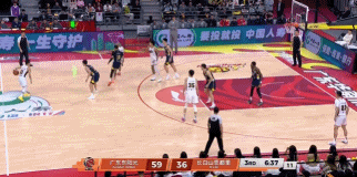 终于开张了！姜伟泽突破对抗失衡抛投打成2+1