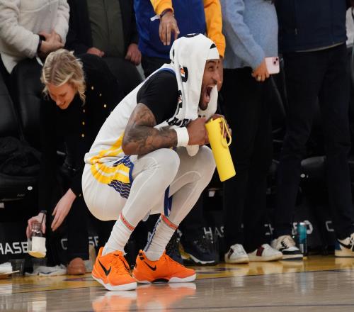 Spears：我碰到了自由球员小佩顿他说他在等库明加事情解决