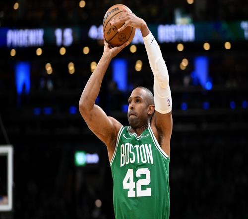 美记:联盟里普遍认为勇士和霍福德将在库明加的事情解决后签约 美记:联盟里普遍认为勇士和霍福德将在库明加的事情解决后签约