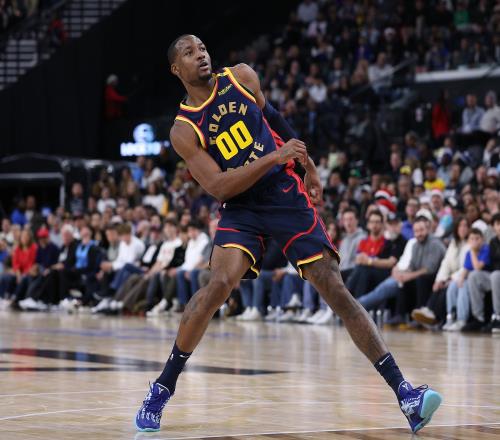 美记：库明加的未来将在几天内决定勇士仍在探索先签后换