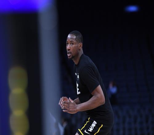 名记:多队有意库明加但只能签换但若无好回报勇士不会轻易放弃 名记:多队有意库明加但只能签换但若无好回报勇士不会轻易放弃