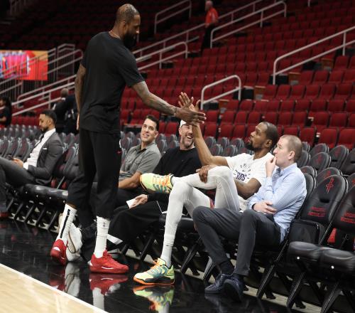 斯通：杜兰特是史上最高效得分手之一我们相信他能完美融入球队