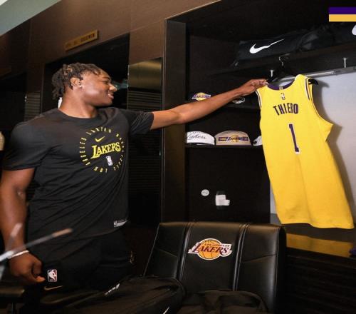 湖人1号湖人36号秀阿杜蒂耶罗新赛季将穿1号球衣出战