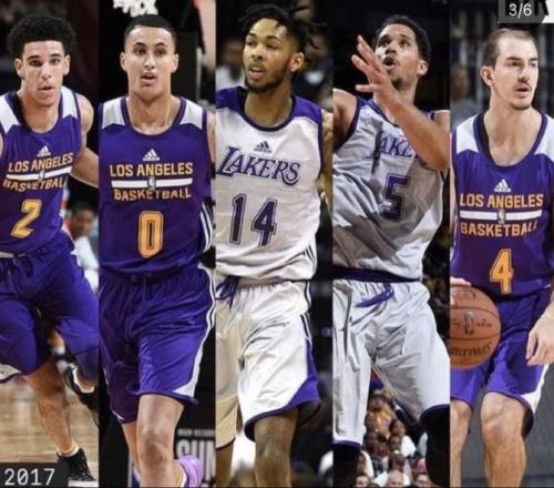 湖媒怀念最强夏联阵容：卡秃+哈特+莺歌+库兹马+球哥