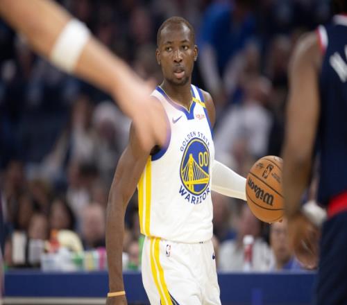 同归于尽名嘴:库明加的筹码就是拖着勇士直到市场上没人 同归于尽名嘴:库明加的筹码就是拖着勇士直到市场上没人