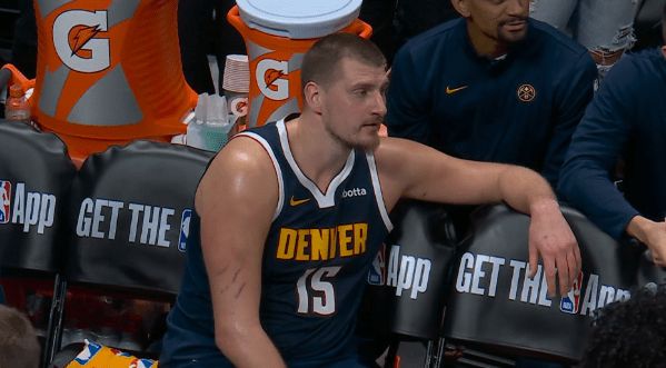 约基奇39+15+10掘金OT射落火箭5连胜 穆雷35分申京失扳平球