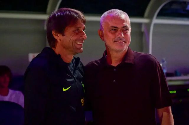 穆里尼奥决战孔蒂，欧足联派老熟人吹罚，弥补老头上场欧冠的痛苦