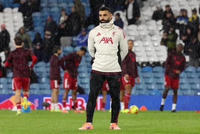 话题｜萨拉赫无缘欧冠名单 离开利物浦倒计时？