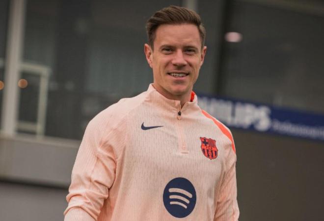 巴萨官方：特尔施特根已获医疗许可，入选对阵法兰克福大名单