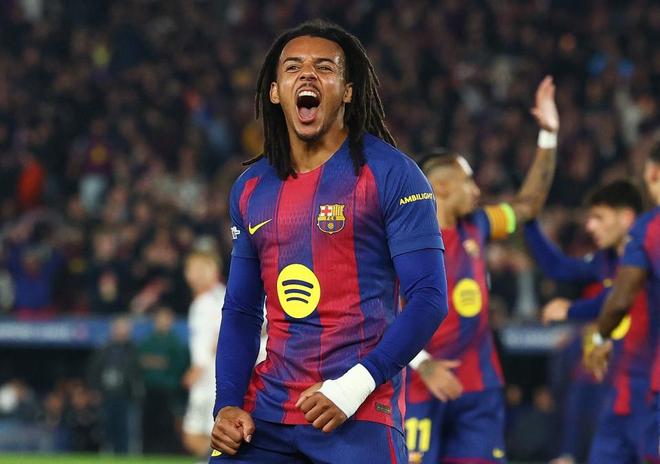 欧冠疯狂夜:后卫3分钟梅开二度,巴萨逆转密码藏不住了 欧冠疯狂夜:后卫3分钟梅开二度,巴萨逆转密码藏不住了