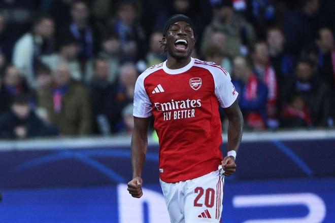 梅开二度，马杜埃凯欧冠生涯首次单场打入2球