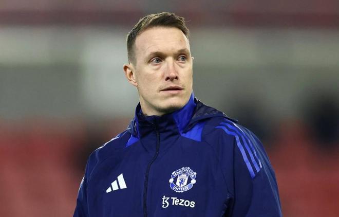 琼斯：曼联总是进两步退一步，临时主帅需拿到欧冠或欧联资格