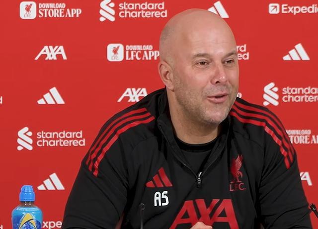 斯洛特：我要赞扬罗伯逊在媒体面前的发言；很高兴萨拉赫回归