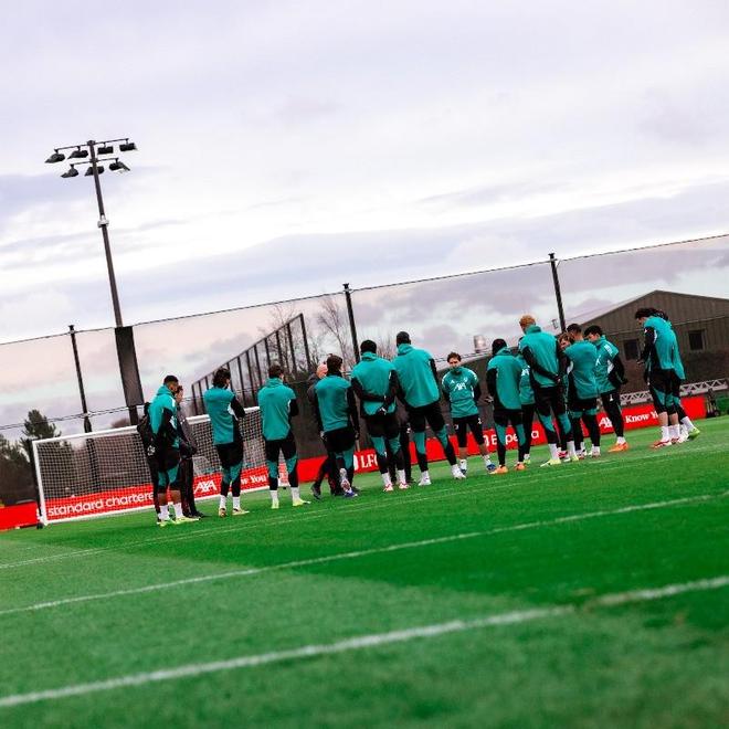 利物浦欧冠对阵马赛大名单：萨拉赫回归，科纳特缺席