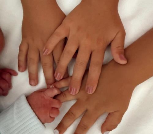 大四喜格列兹曼迎来第四个孩子！此前三个孩子生日同在一天