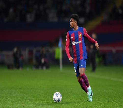 记者：巴尔德今日参加巴萨部分合练，预计将进入国家德比名单