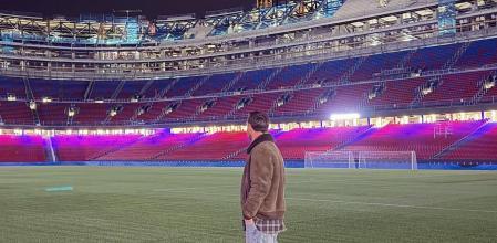 世体：梅西在进入诺坎普前没联系巴萨的任何人请求许可