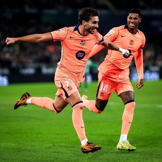 5:3！安东尼闪击难救主，费兰半场戴帽，巴萨6连胜，不给皇马机会