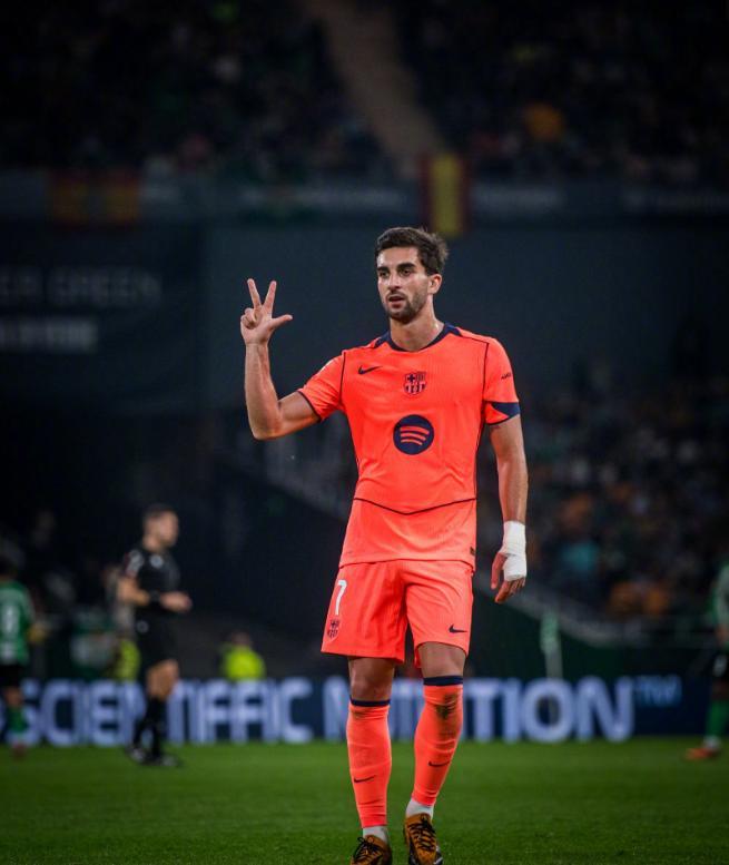 圆神闪击难救主，费兰半场帽子戏法，巴萨5-3贝蒂斯豪取六连胜