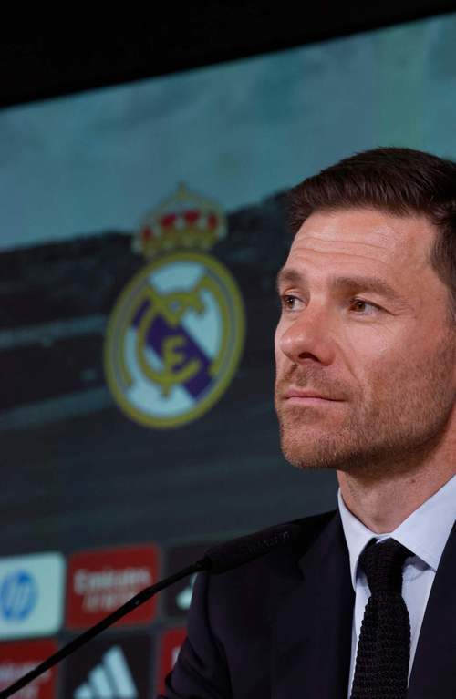 TAA再遭伤情打击2025报销：后防问题困扰阿隆索，解决不好就下课