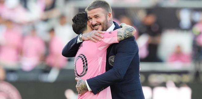 小贝：我希望梅西退役后住在迈阿密，但他说只想住诺坎普附近