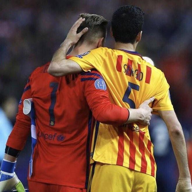 布斯克茨、阿尔巴正式退役，巴萨队长特尔施特根送祝福