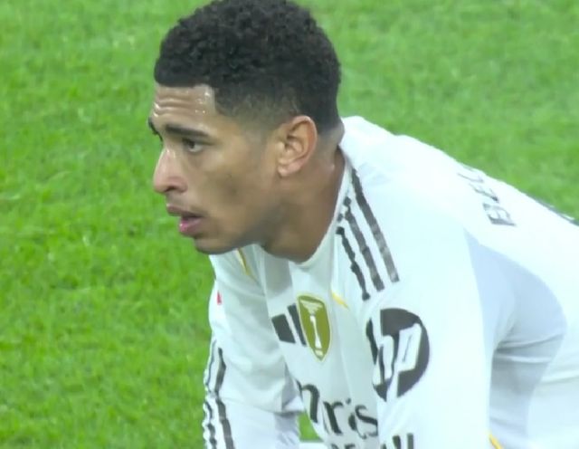 一场0-2！让皇马主场蒙羞：19年首败+5轮1胜，差巴萨4分逆袭难了