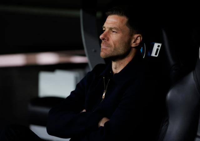 【揭秘】皇马更衣室陷入“冷战”，阿隆索失去掌控